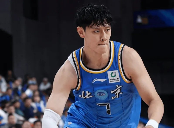 开云注册网址-曾凡博醒不了了？无持球+三分罚球效率低下，末节仍在持续犯错！|江苏男篮|许利民|陈盈骏|篮板|比赛_新浪体育_新浪新闻