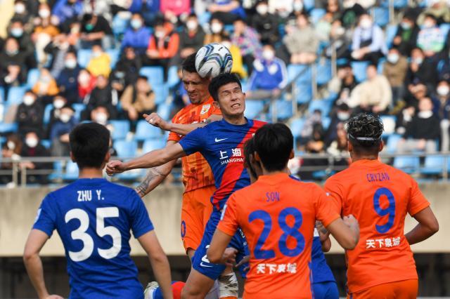 开云下载-泰山剑指杯赛4连冠先扎紧篱笆 未雨绸缪备选2奇兵