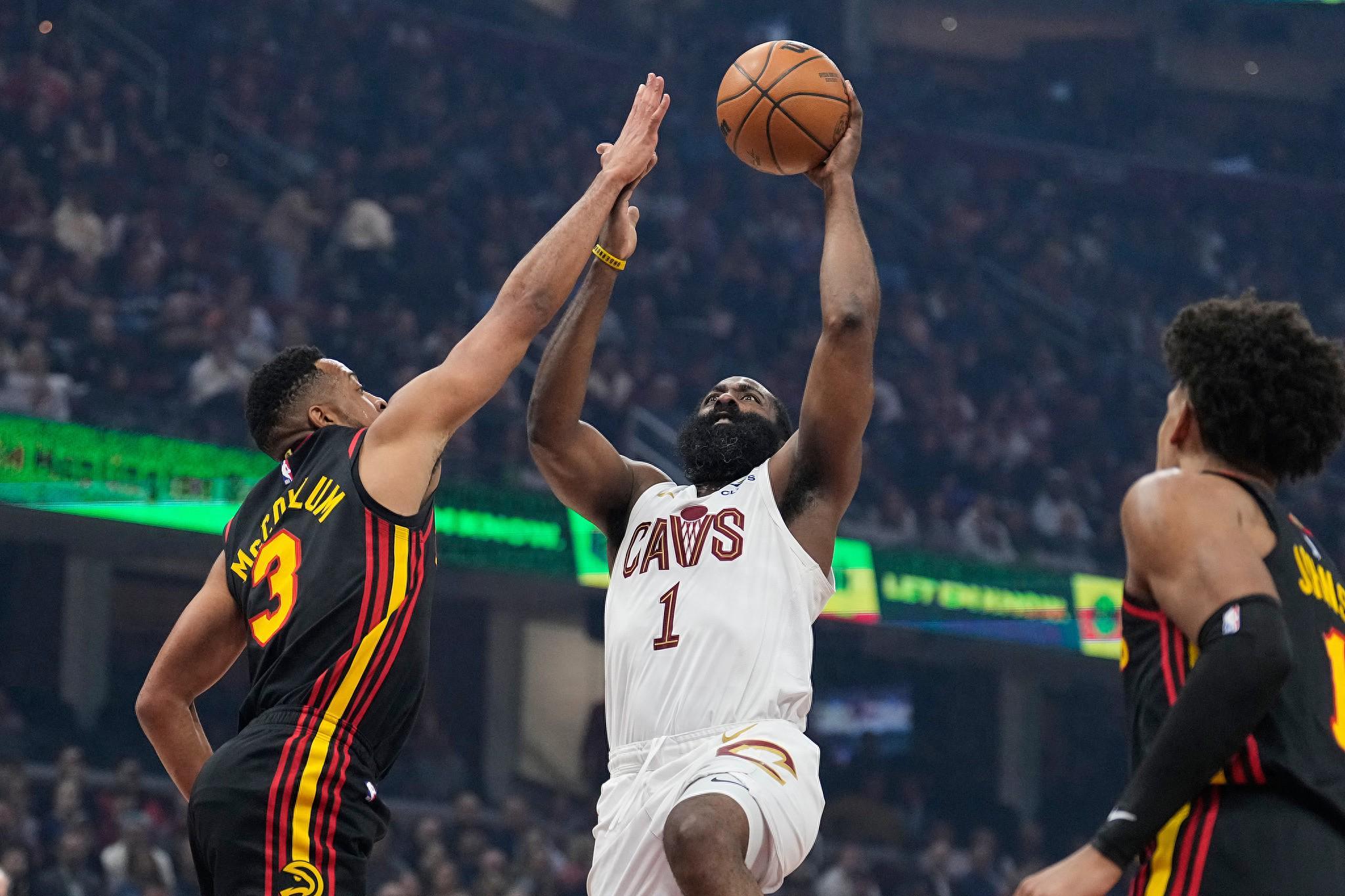 开云网站-哈登21+5+4，骑士擒鹰12战10胜！3人20+搅局东部排名仍手握主动权